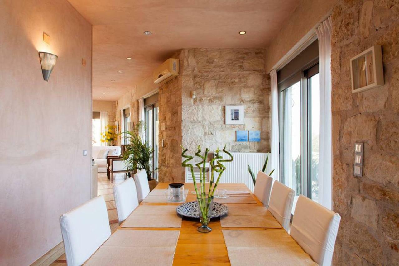 Thomais - 2 With A Pool And Sea View Villa