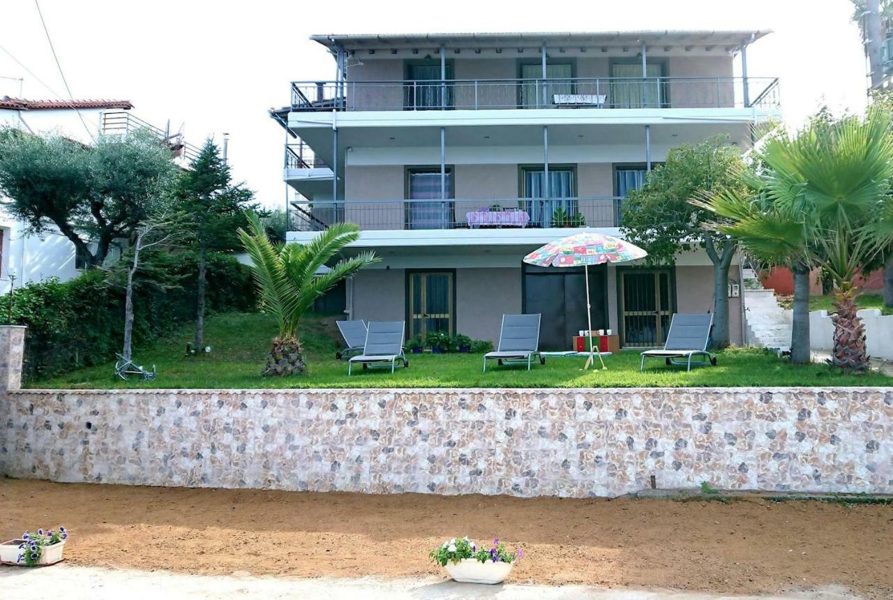 Apartment Patra's Sea Front Flambouras