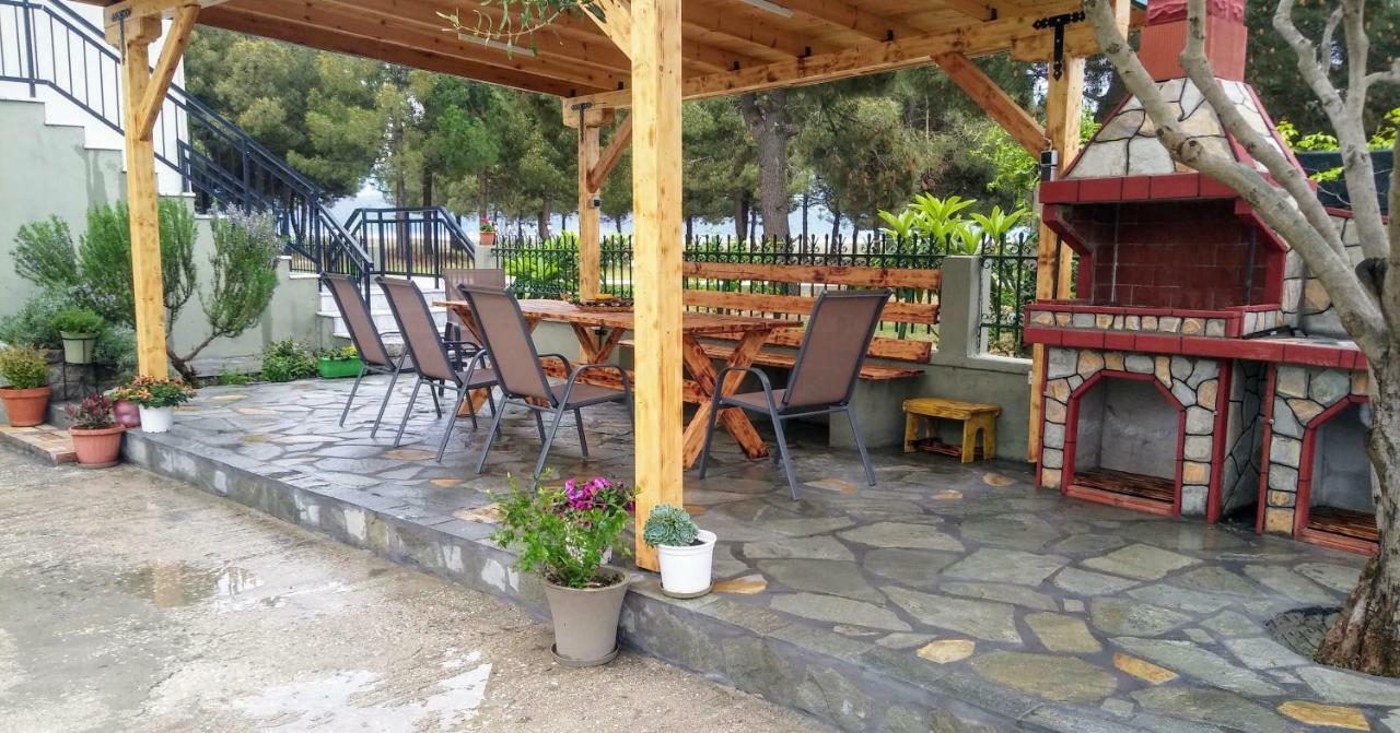 Politakis Apartment