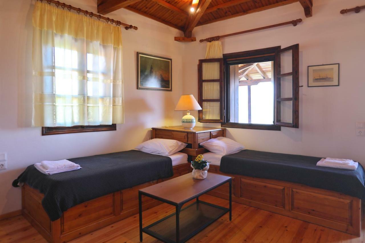 Alikias * Panormos (Skopelos)