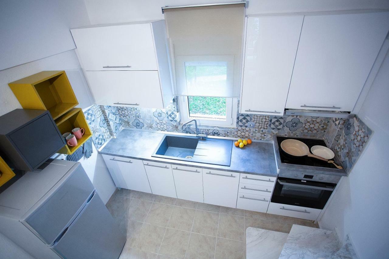 Cozy Kallithea Apartment