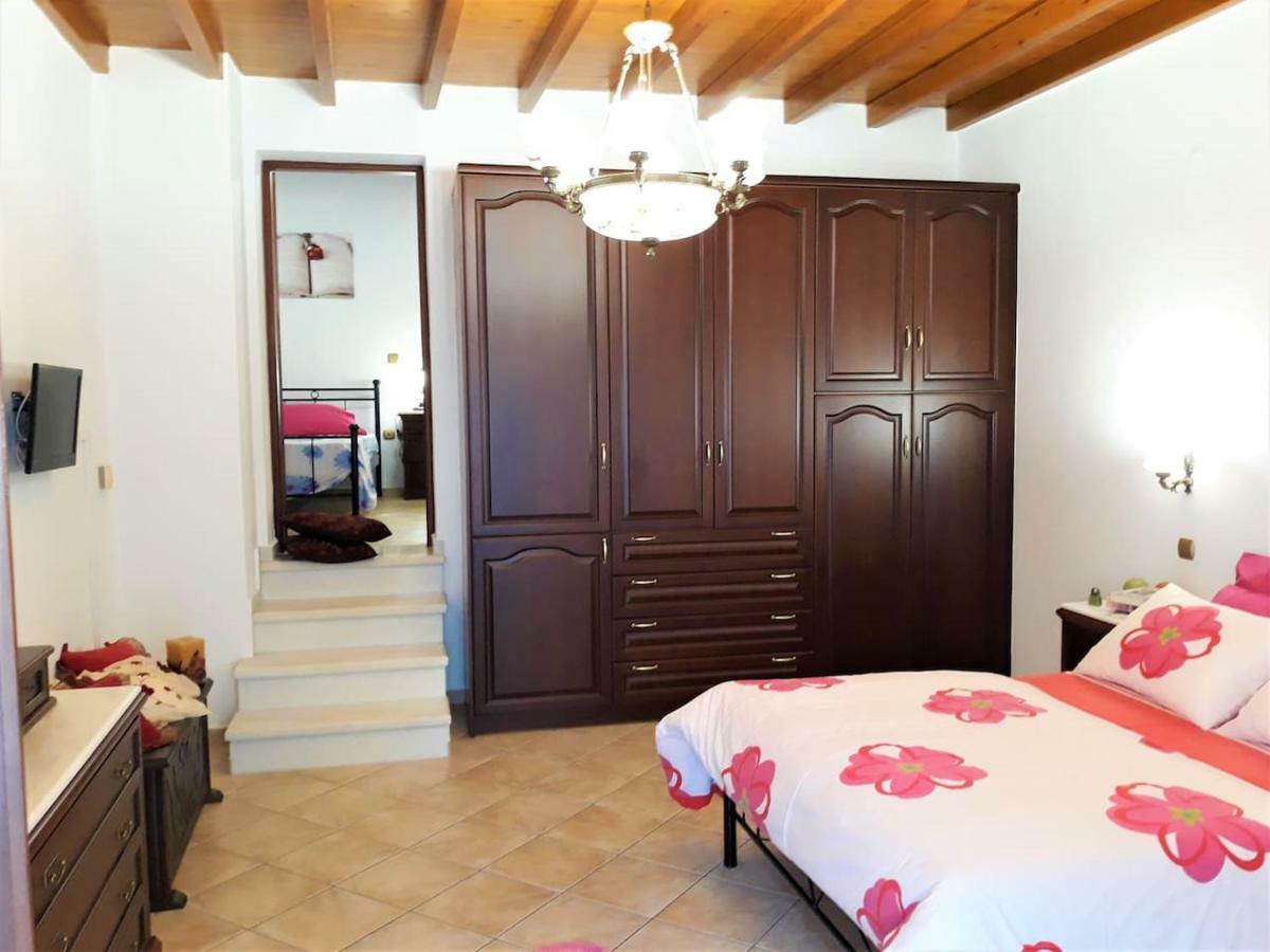 Apiranthos Diamond Maisonette In Naxos *