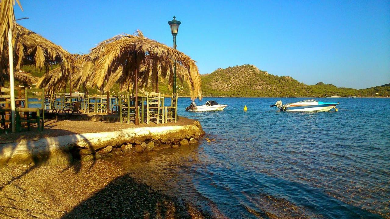 Holiday home Beautiful House By The Sea,loutraki Skaloma. Loutraki (Corinthia)