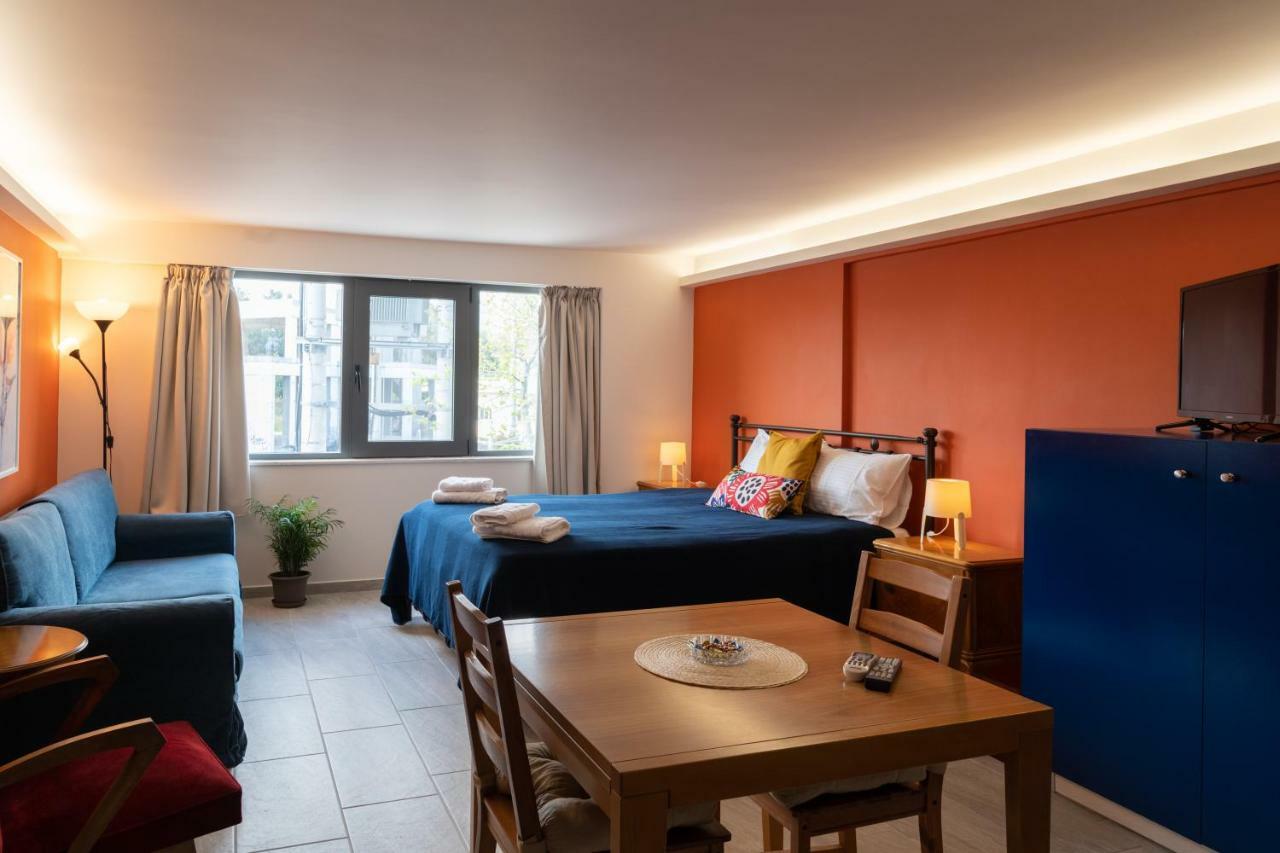 Chroma Apartment