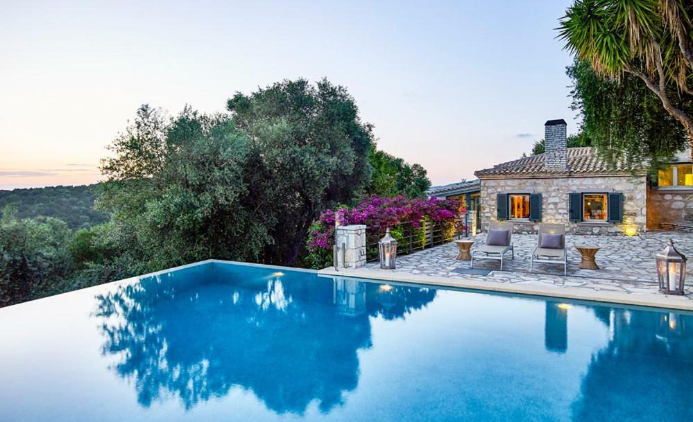 Ioli- Beachfront Luxury Igoumenitsa