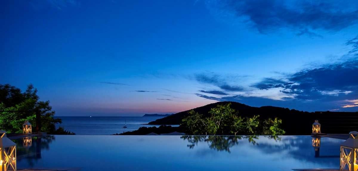 Ioli- Beachfront Luxury Villa Igoumenitsa
