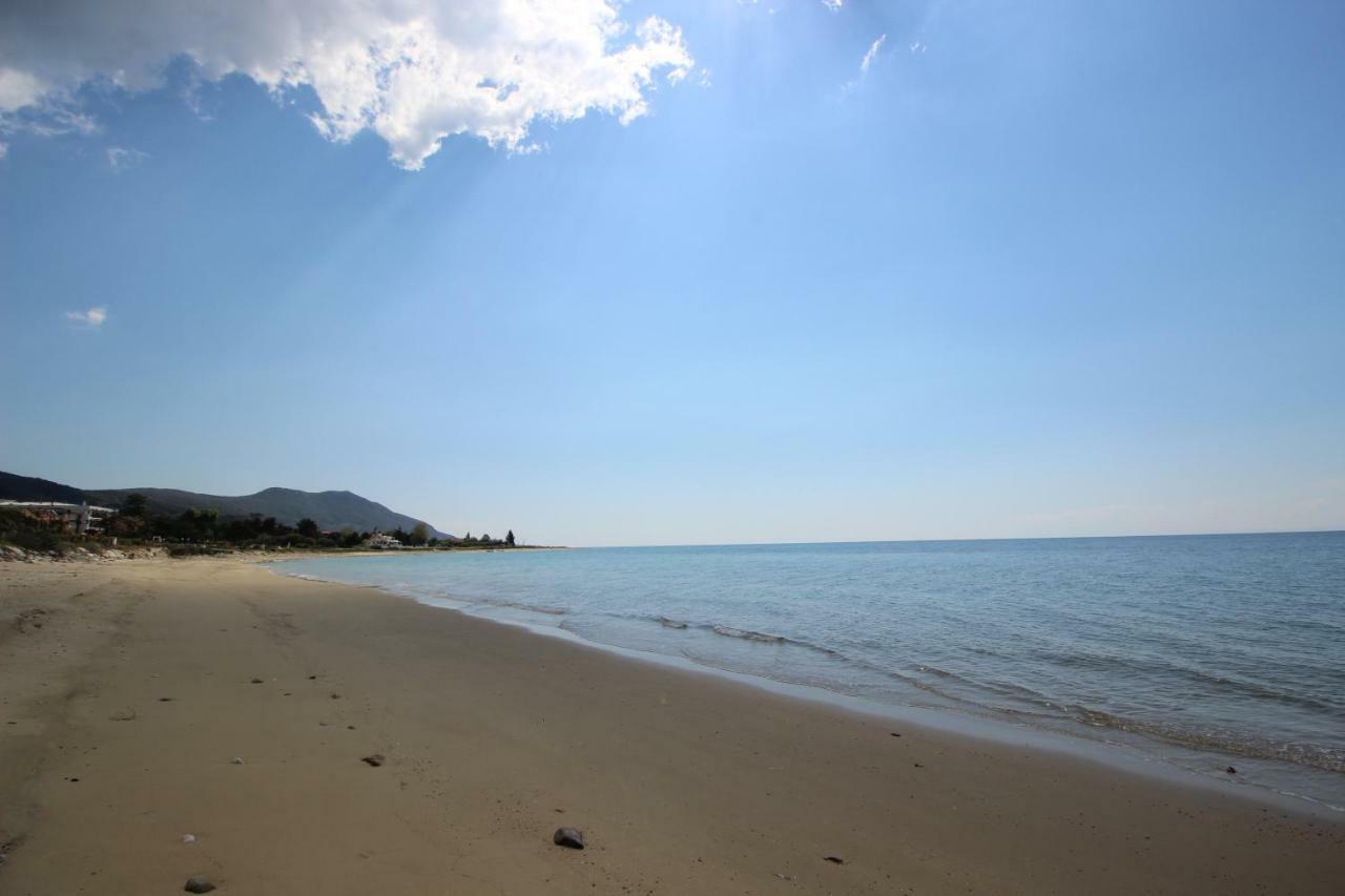 Kariani Beach Apartment Apartment
