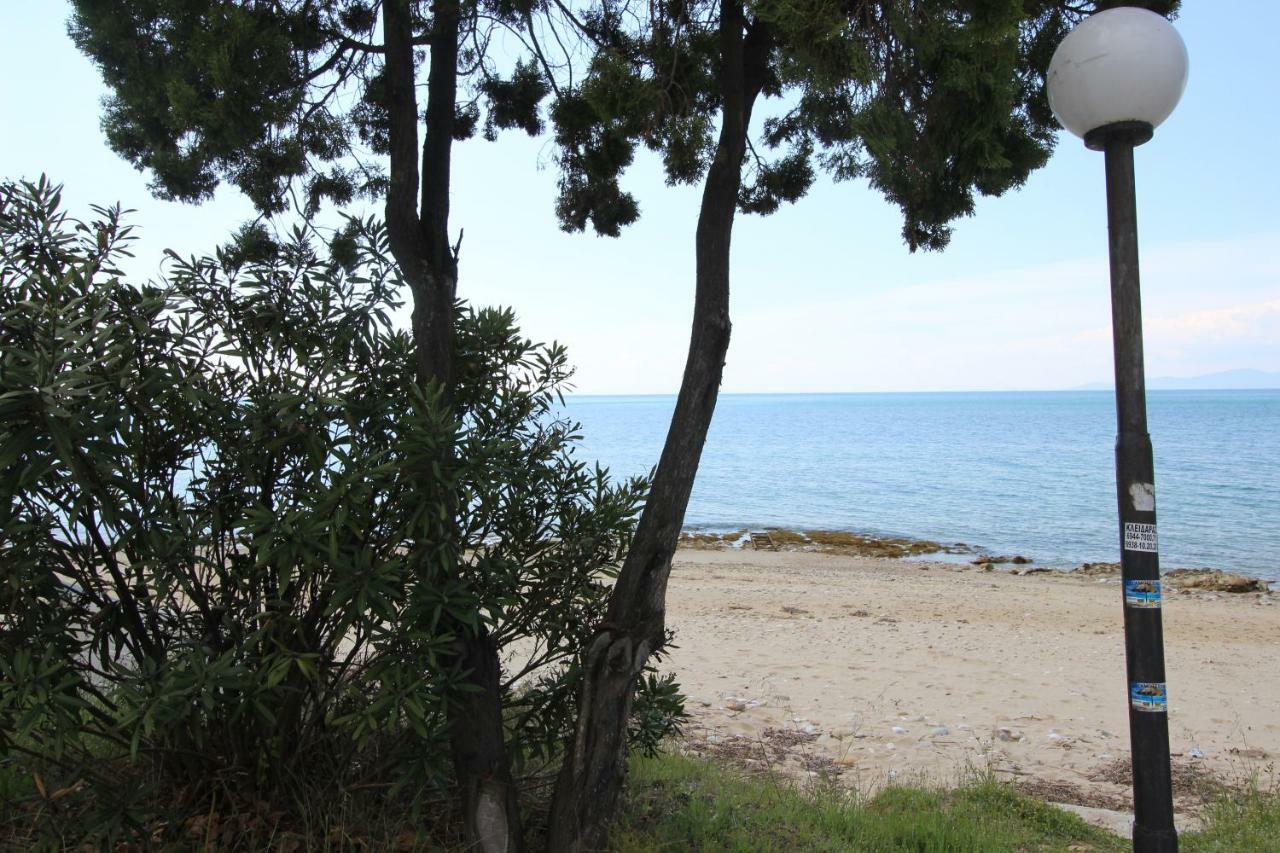 Kariani Beach Apartment *