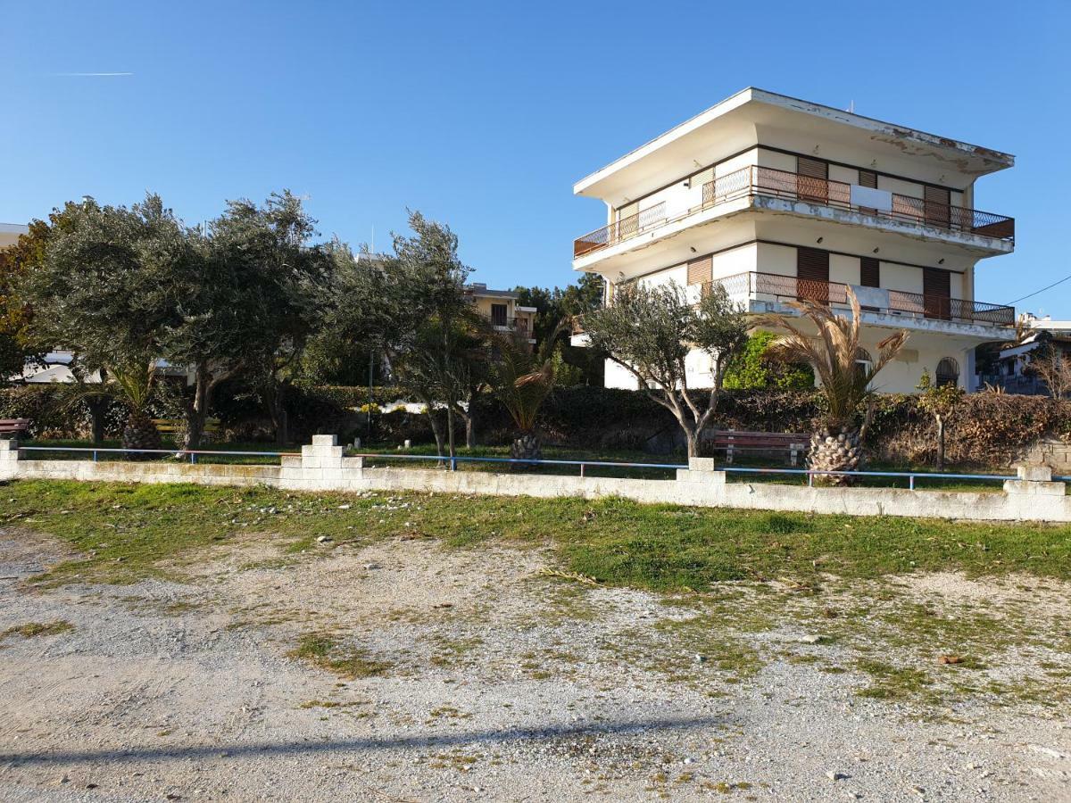 Kariani Beach Apartment Apartment