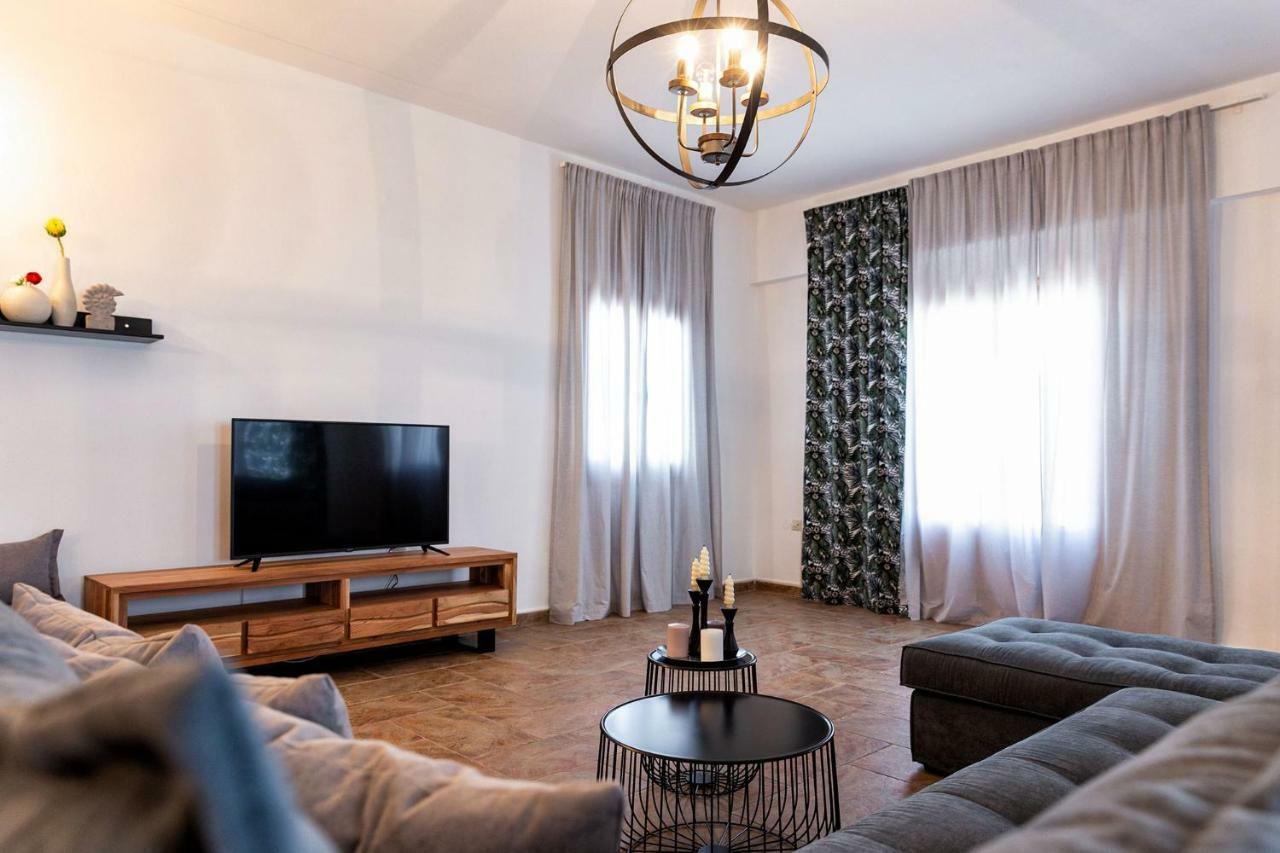 Sun Smiles In Naousa, Paros Holiday home