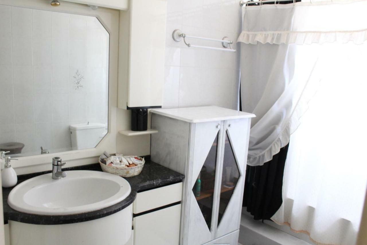 Roulas Cozy Apartment