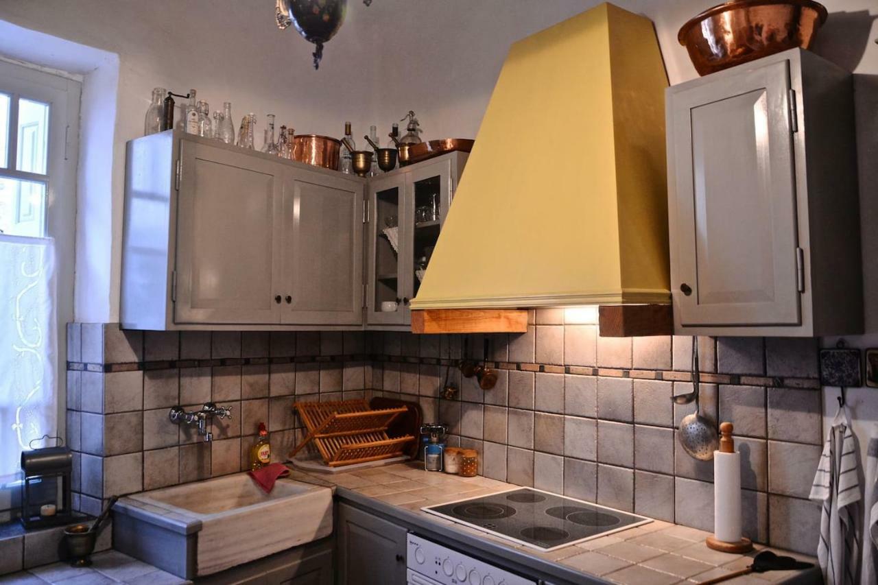 Stunning Town-house In Chora, Holiday home *