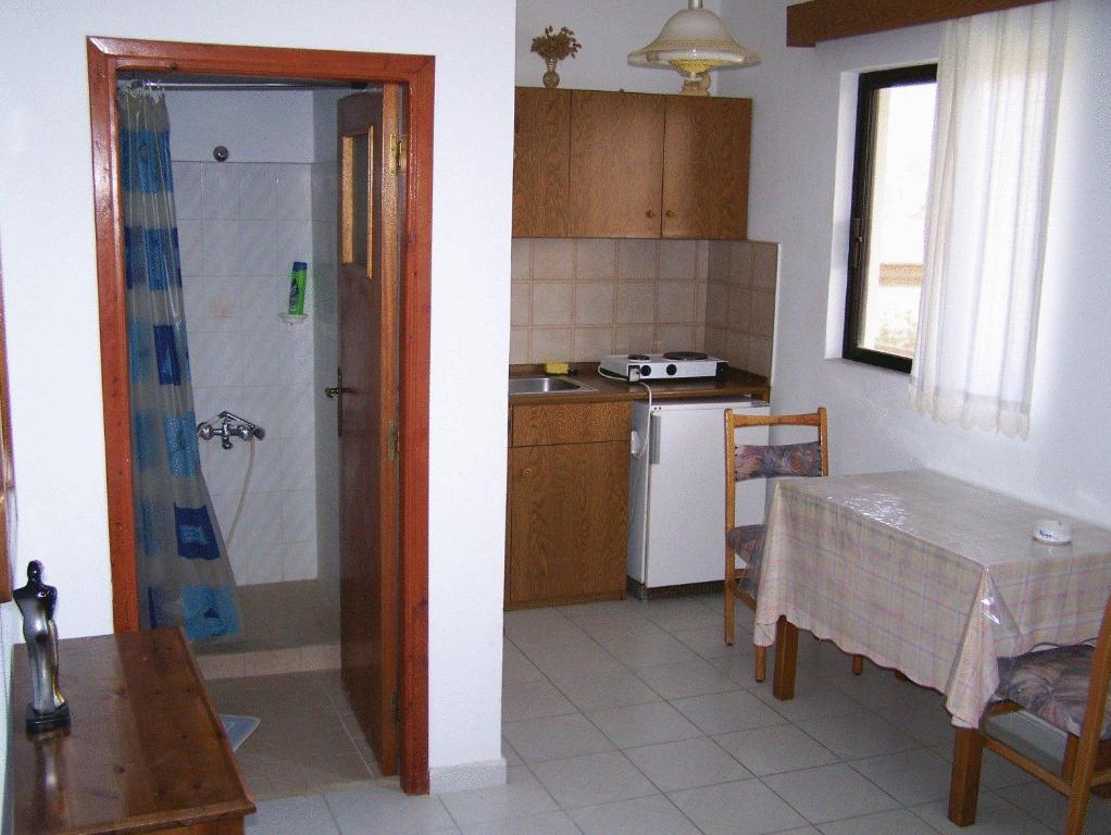Aparthotel Evi And Theologos (Rhodes)