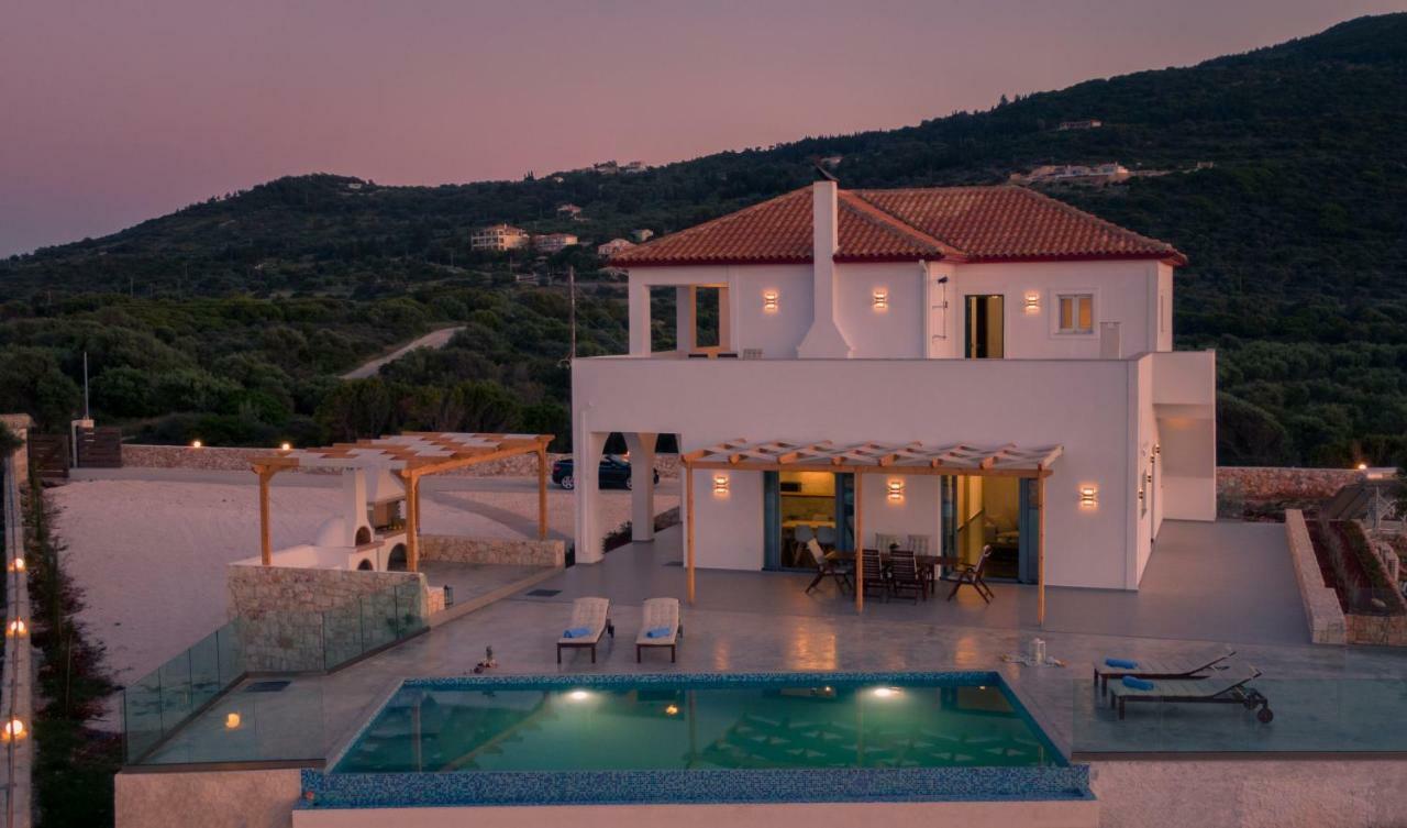 Daluz Villa *