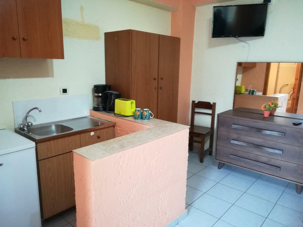 Apartment Mpezas