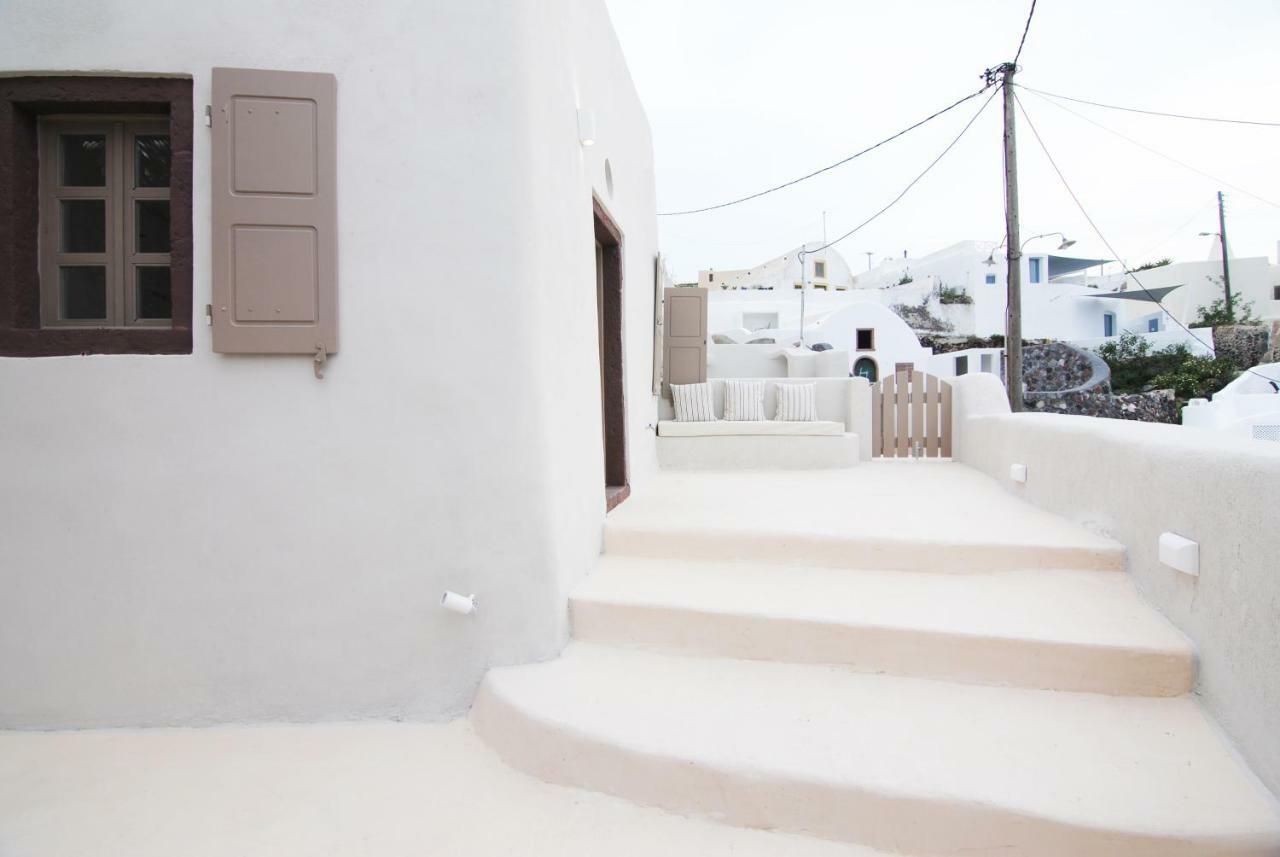 White Grape Guest house Oia (Santorini)