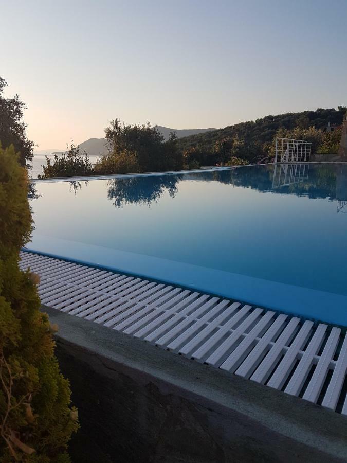 Villa Elia Pteleos