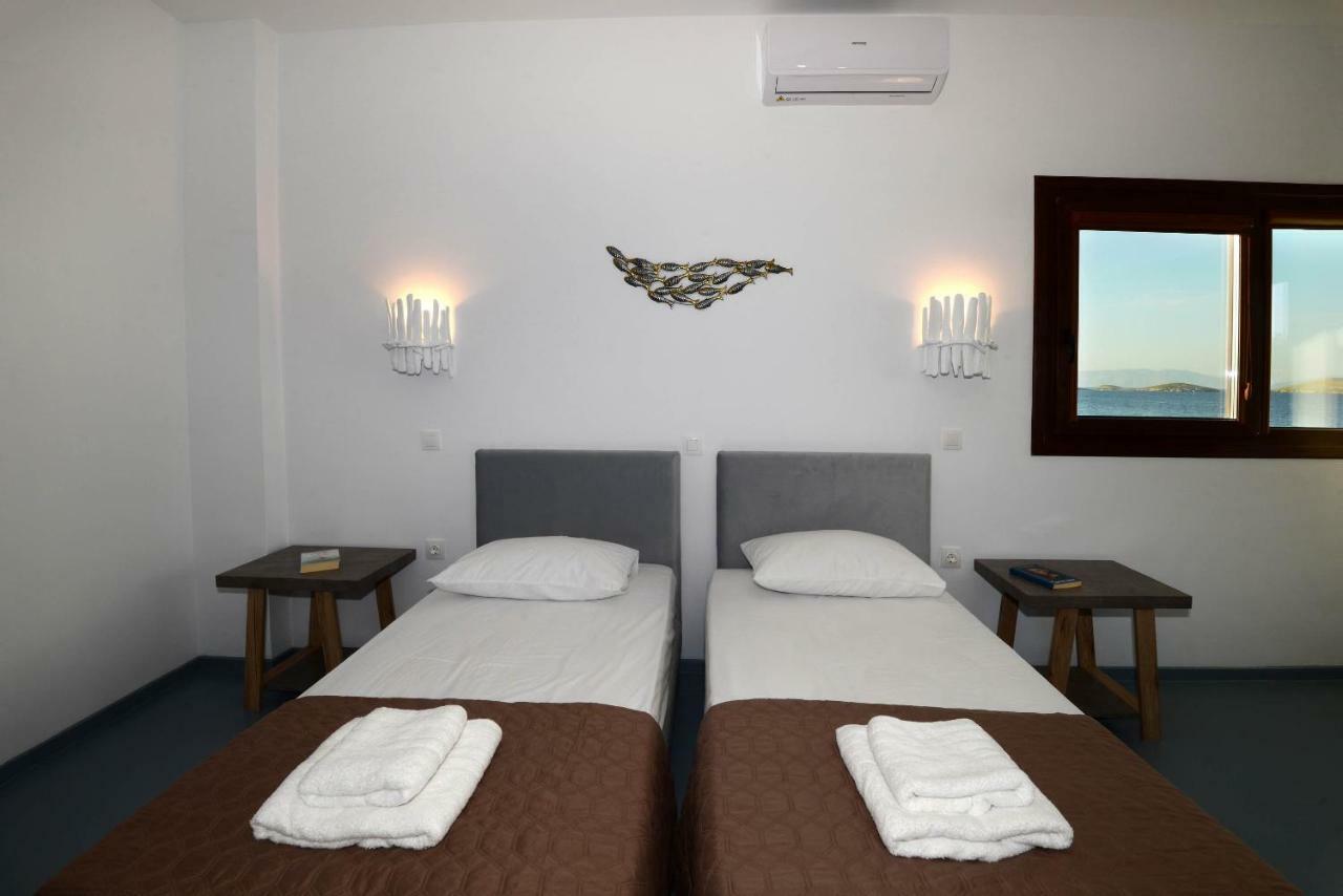 Lalari * Vari (Syros)