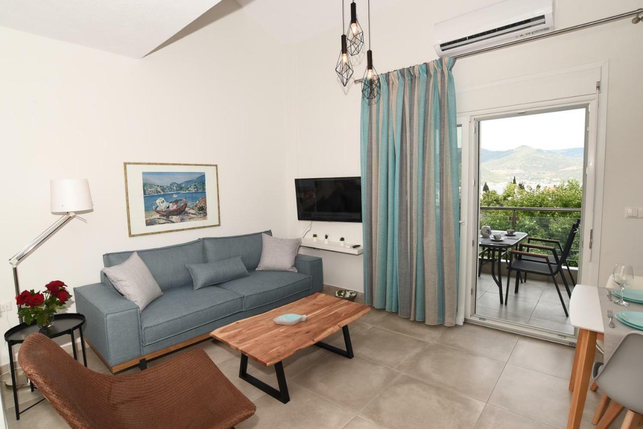 Holiday home Melia Luxury With Pool Nea Iraklitsa