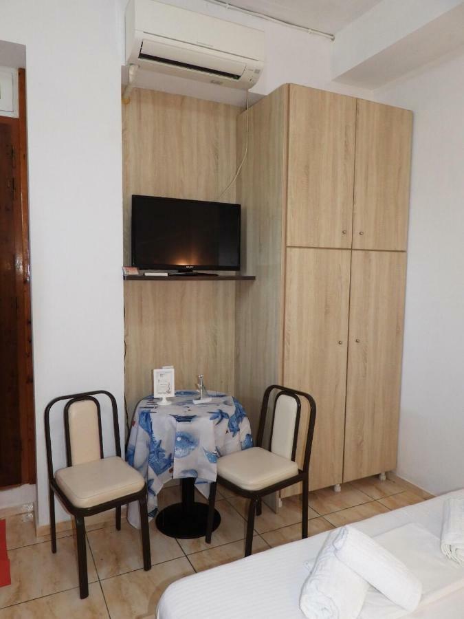 House 2 Guest house *