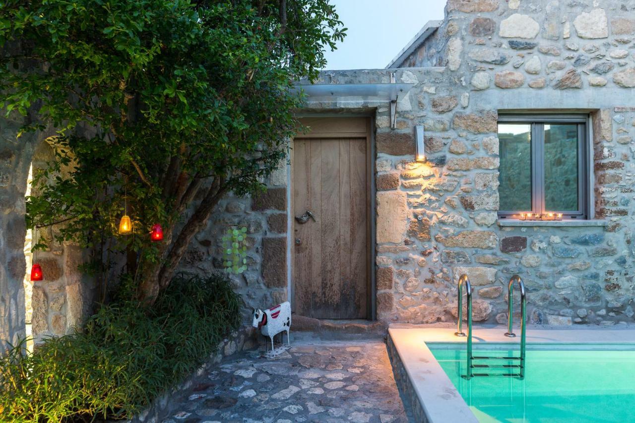 Muazzo Creta Stone House, Nature Escape With Pool, By Thinkvilla *