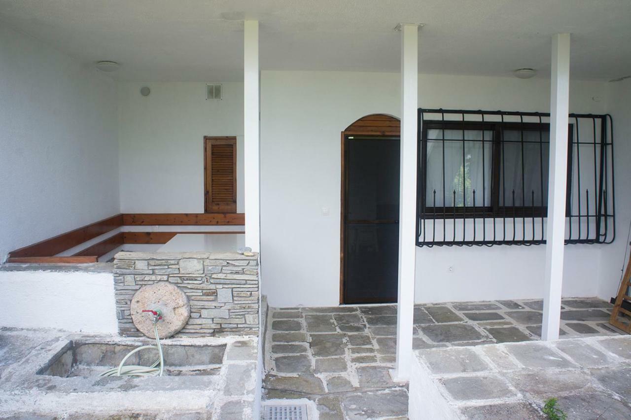 Possidi Aigaiopelagitika Ground Floor Beachside Apartment