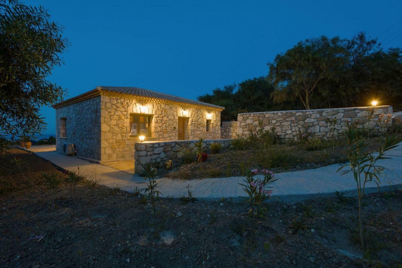 David's - Private Pool & Scenic Surroundings *