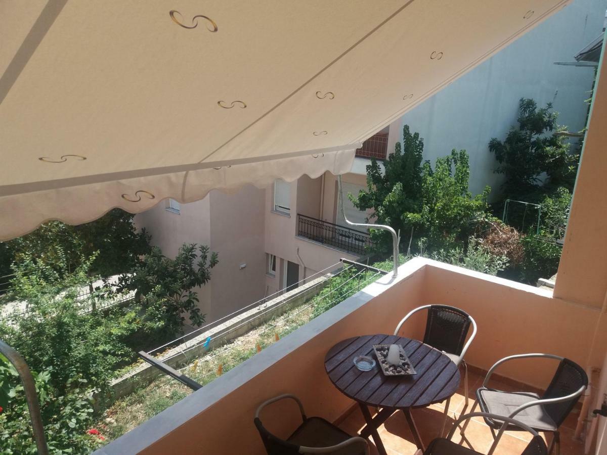 Apartment With Balcony And Parking