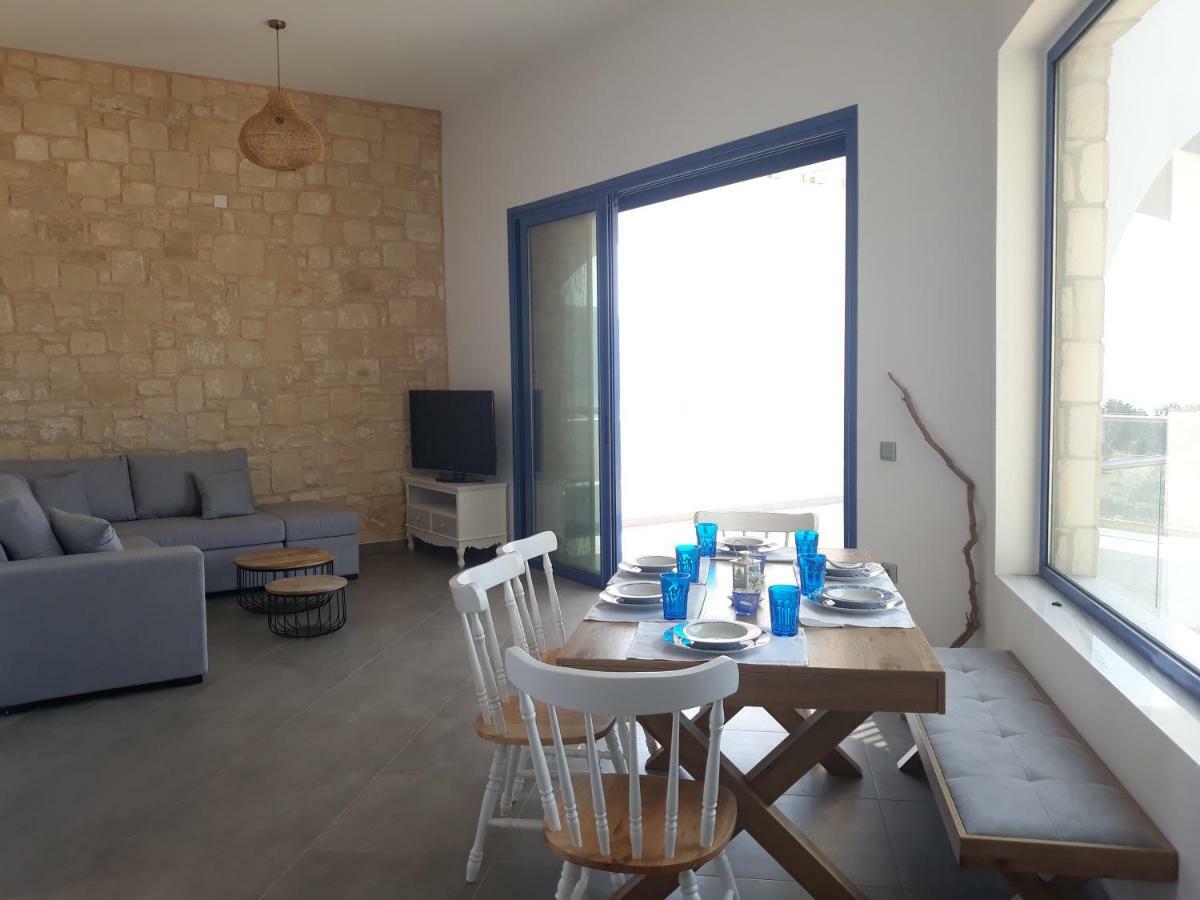 Aelia Luxury Villa
