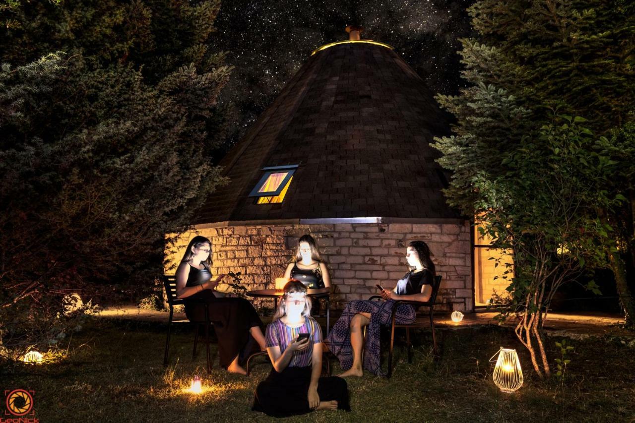 Theasis-igloo *