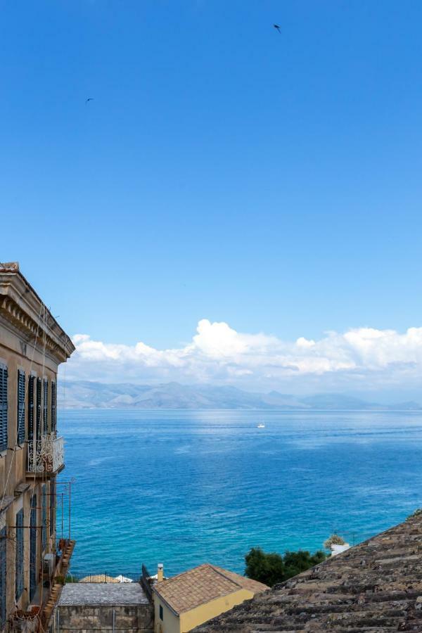 Dousmani Corfu Old Town Apartment *