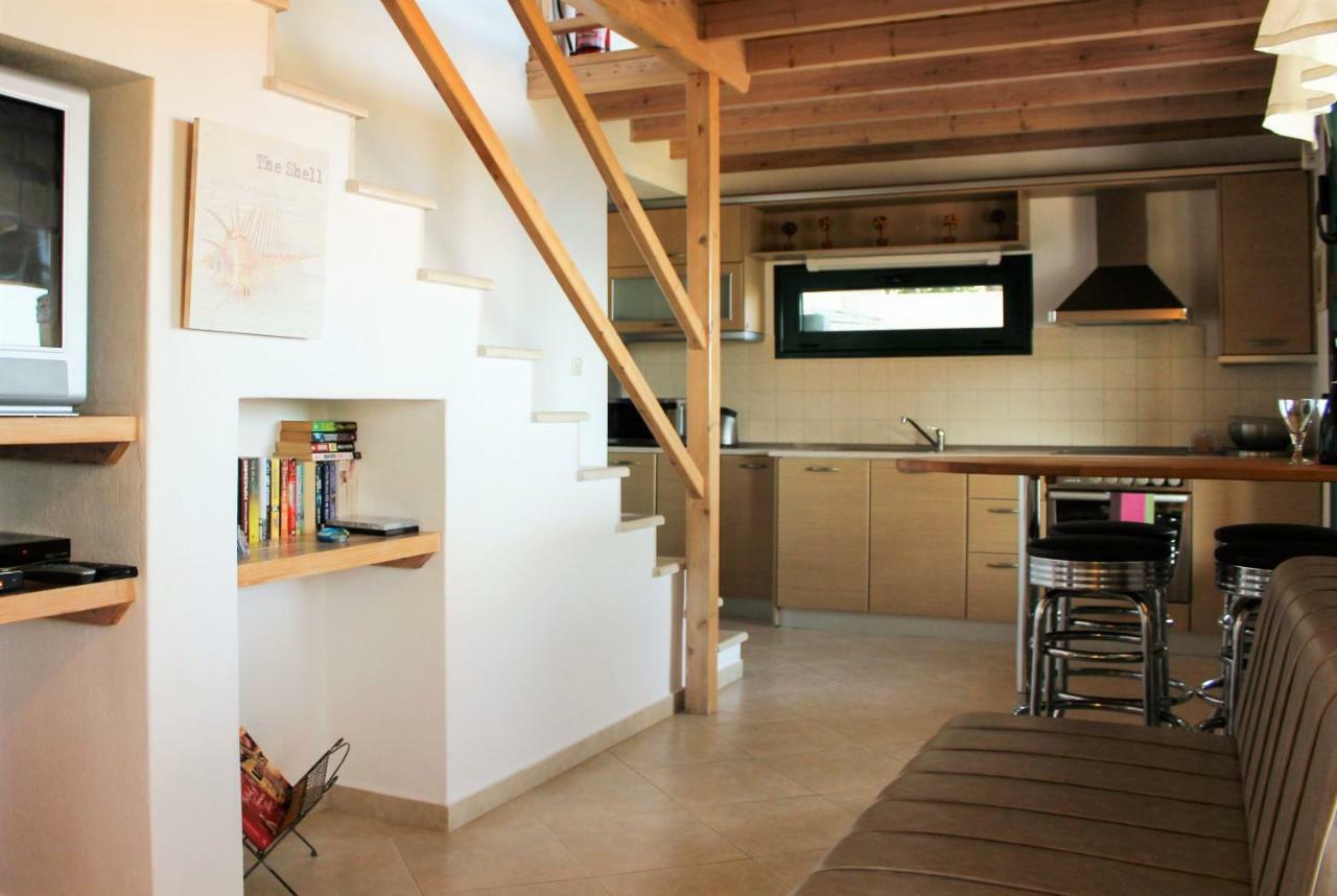 Zaki Villa Moni Evaggelistrias