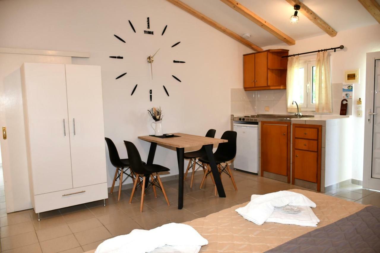 Cavos House Apartment