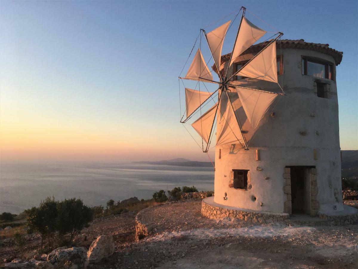 Villa Anemomilos *