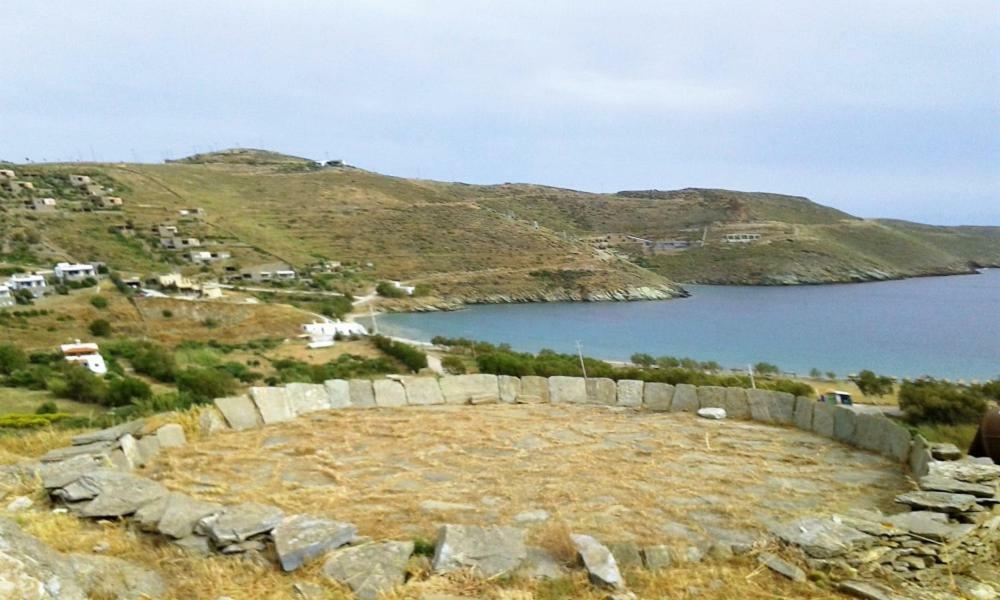 Avgoustis' Stone House Otzias