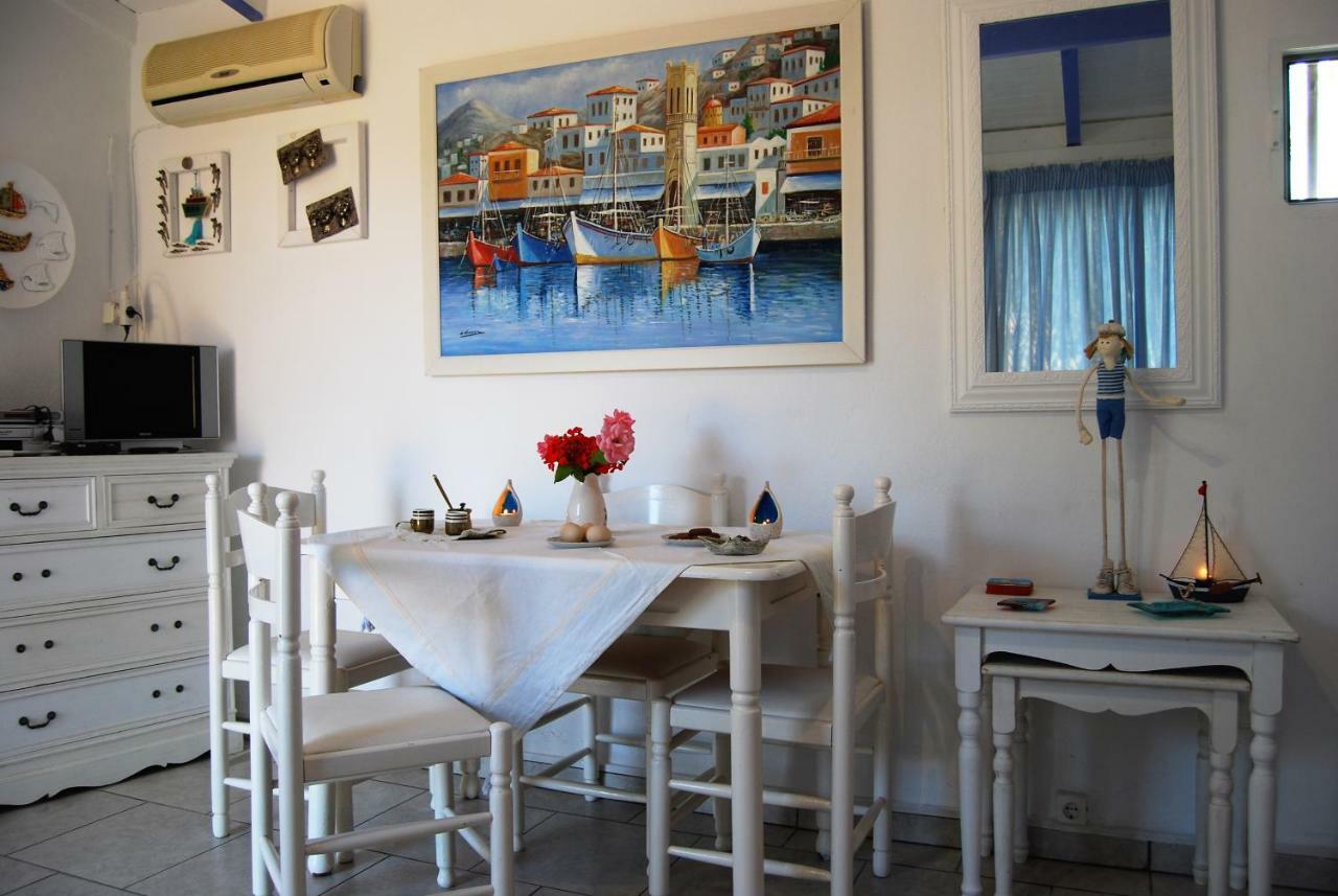 Killini The Small Cyclades Guest house