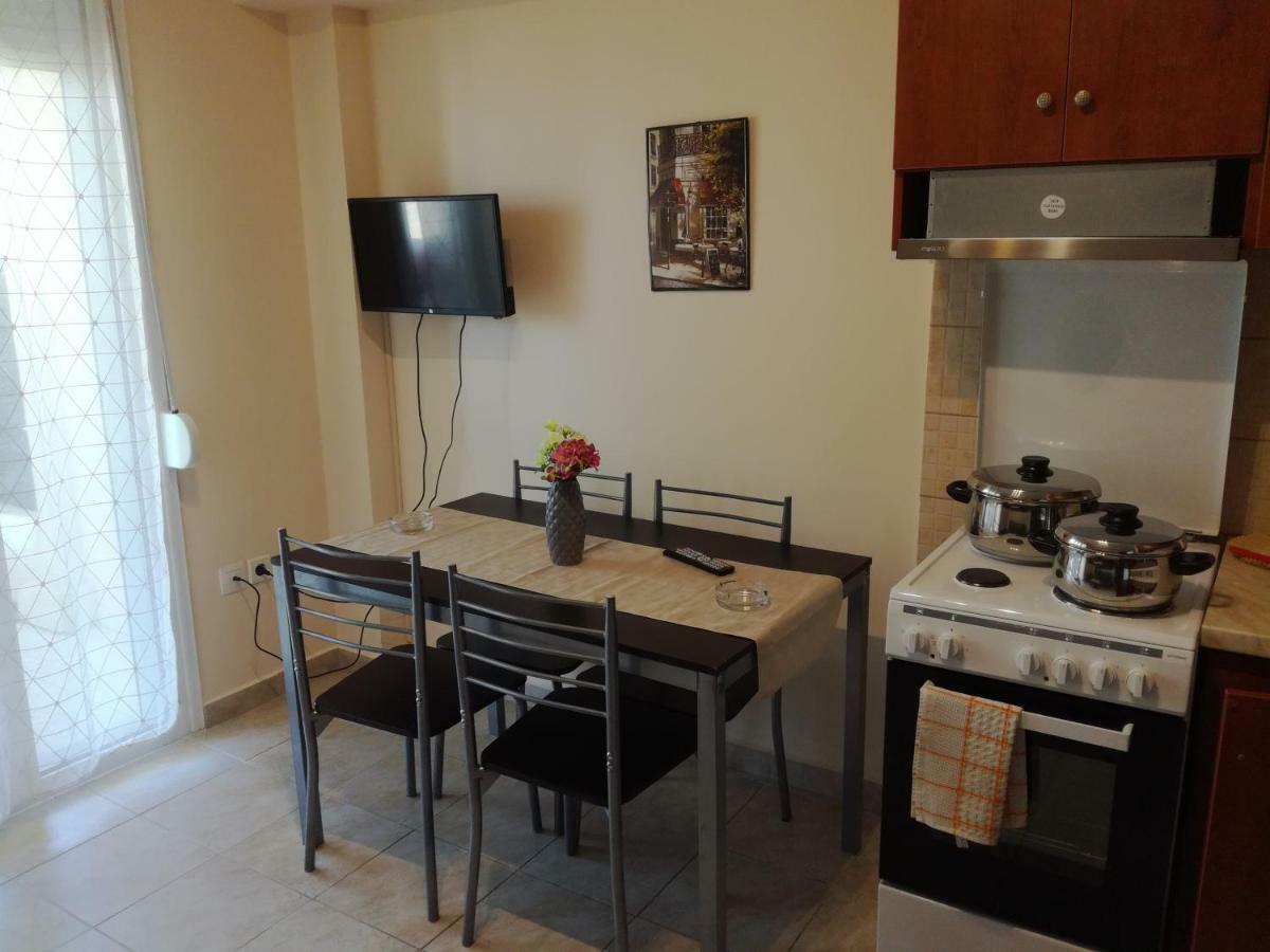 Apartment Jordan's Neoi Epivates By The
