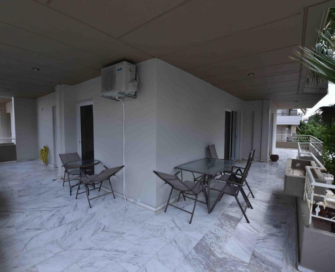 Sea View Apartment *