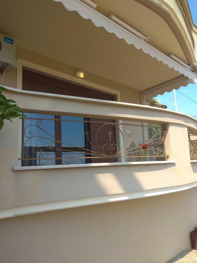 Fotini's Apartment Nea Peramos (Macedonia)