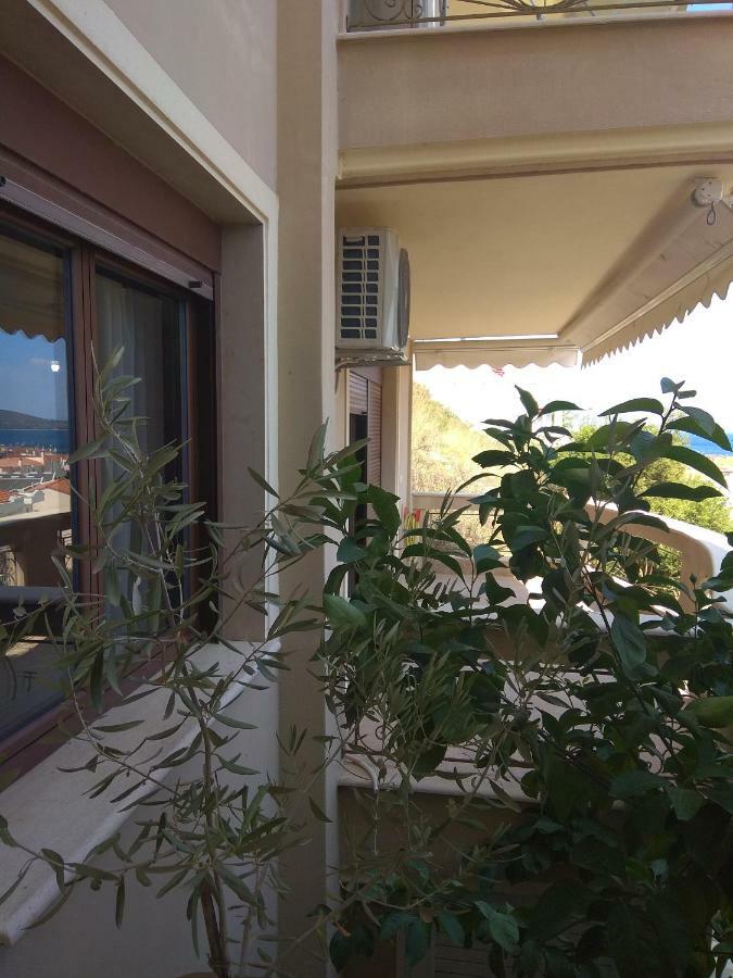 Apartment Fotini's Nea Peramos (Macedonia)