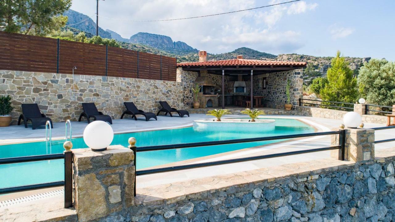 Oneiro Luxury ~ Nature, Serenity, View