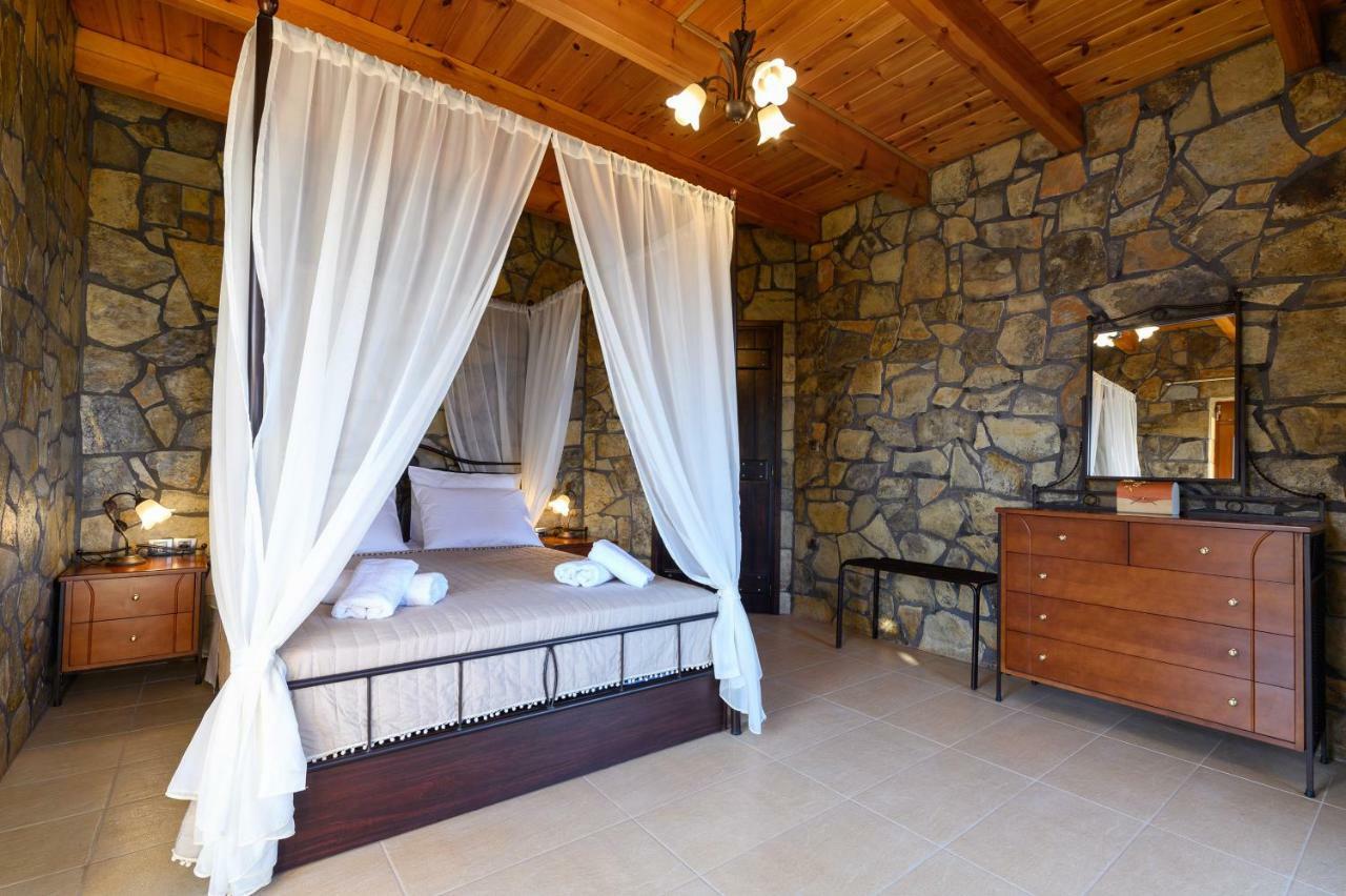 Villa Oneiro Luxury ~ Nature, Serenity, View *