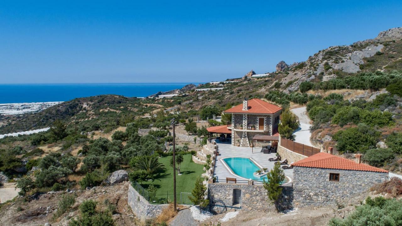 Villa Oneiro Luxury ~ Nature, Serenity, View Ierapetra (Crete)