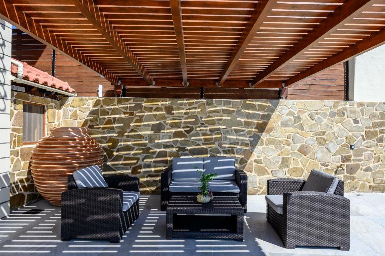 Oneiro Luxury ~ Nature, Serenity, View *