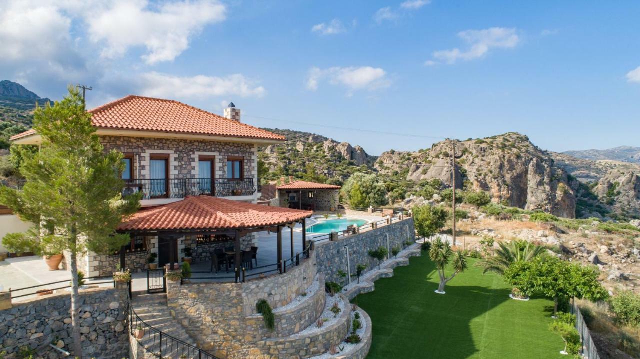 Oneiro Luxury ~ Nature, Serenity, View Villa