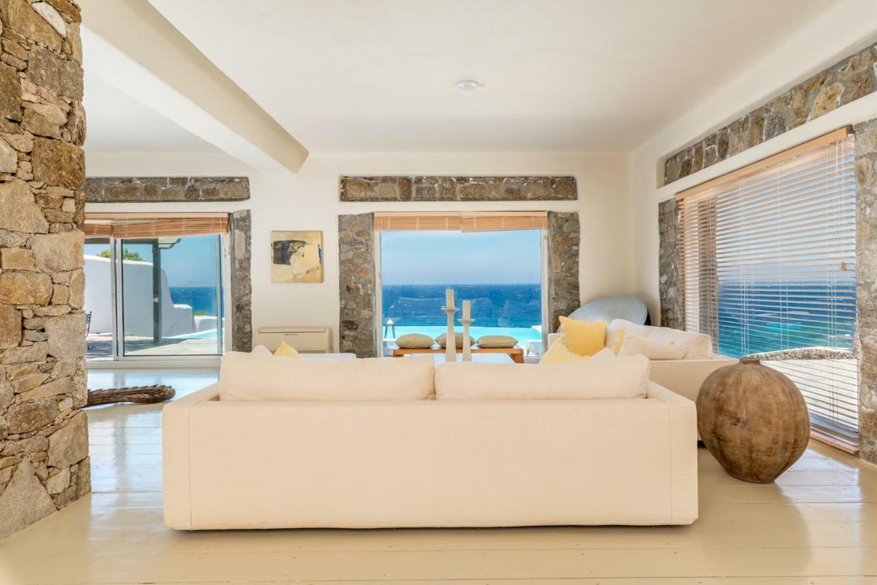 Coventina, Ornos - Cavo Delos, Mykonos Agios Ioannis Diakoftis