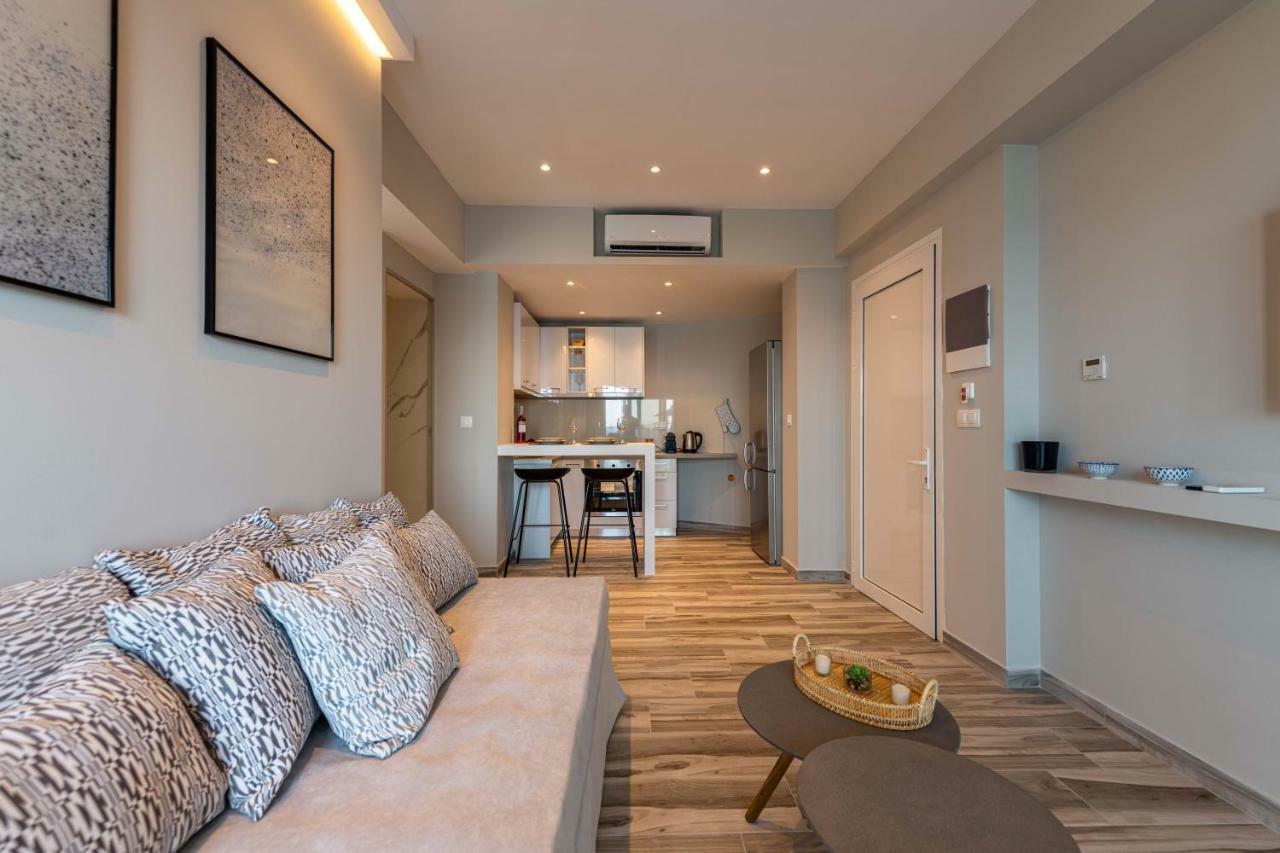 Valtes Luxurious * Mpoukaris