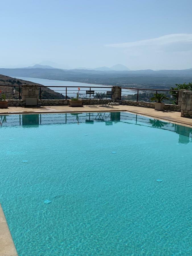 Carnation - Morfi Village Apartment *
