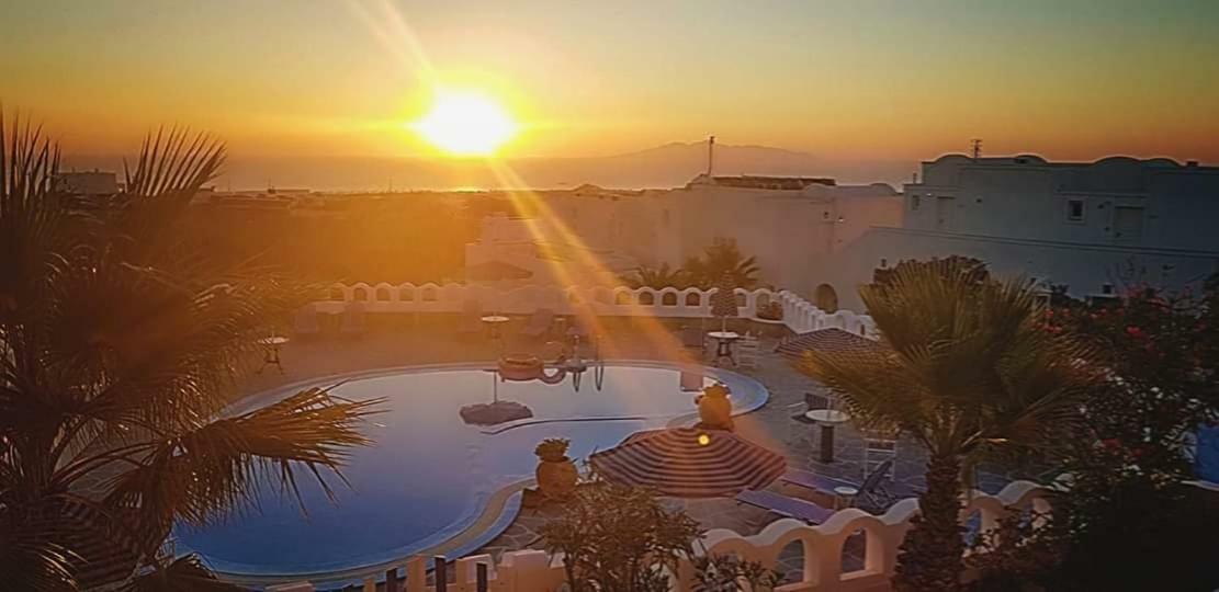 Agapi 3* Karterados (Santorini)