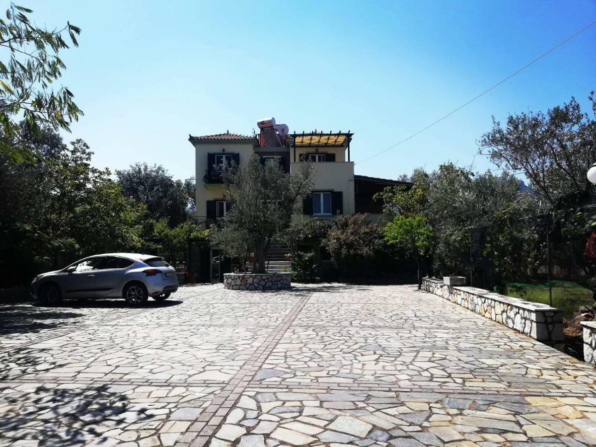 Vasiliki * Petra (Lesbos)
